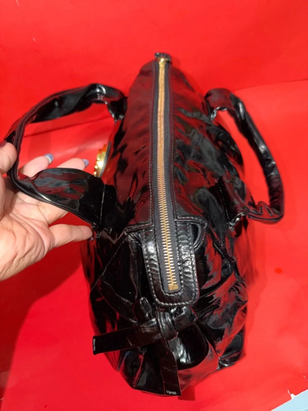 GUCCI Hysteria Patent Leather Handbag - Picture 13 of 14